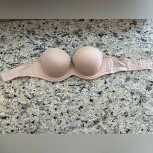 Wacoal bra 32C nude strapless